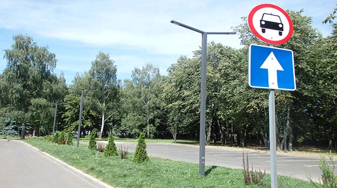 столбы освещения